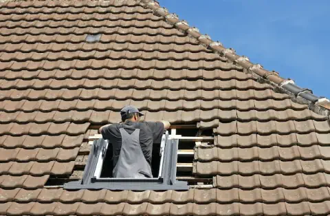 Pose de velux - Lachapelle-Graillouse